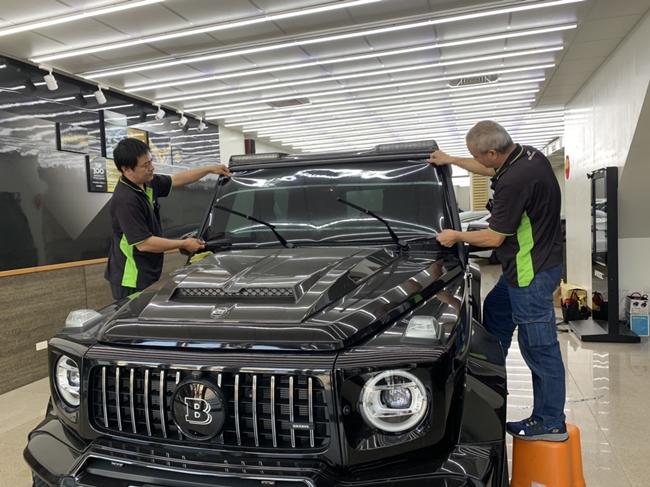 JEC JC系列 超改賓士隔熱升級 – Brabus 超改賓士全車裝貼JEC隔熱紙